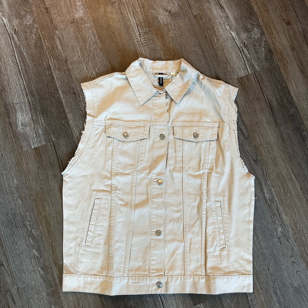 H&M Cream Denim Vest Sleeveless Design